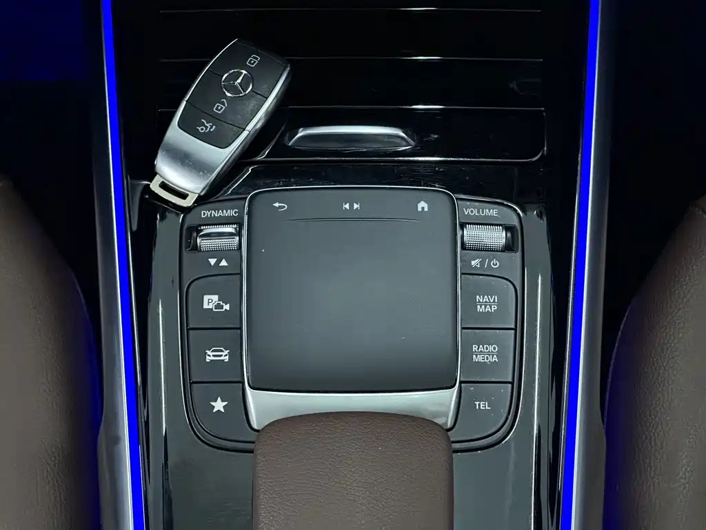 Mercedes-Benz GLB 2021
