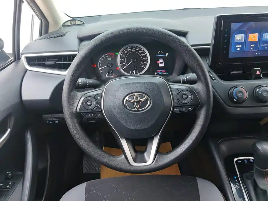 Toyota Corolla 2023 — фото 15