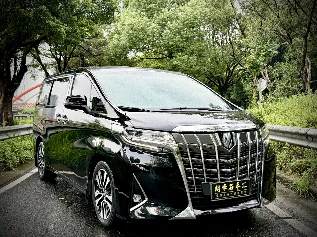 Toyota Alphard 2018 — фото 3