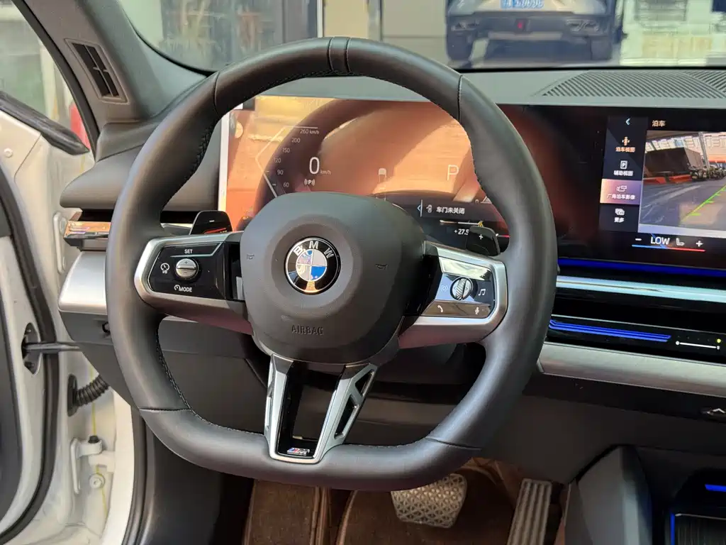 BMW 5 Series 2024 — фото 14
