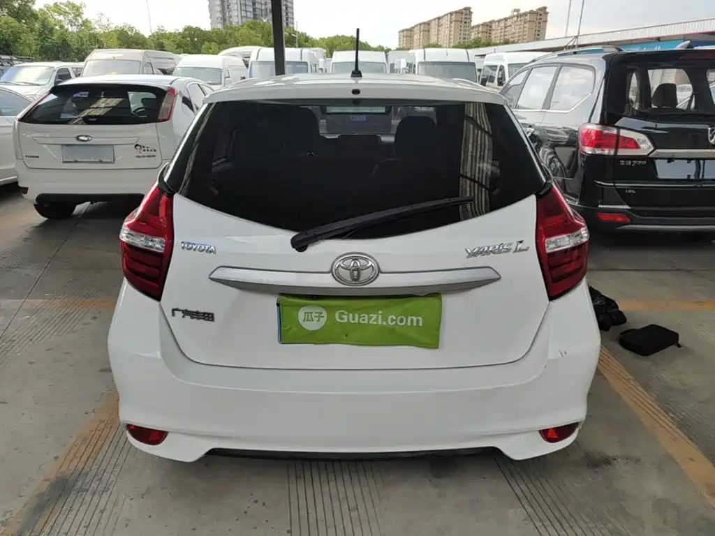 Toyota Yaris L 2016