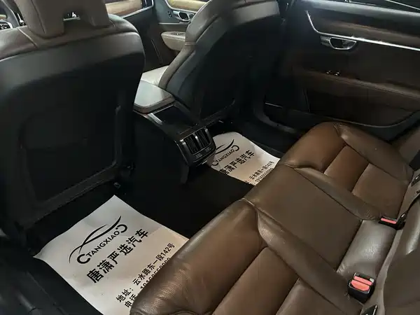 Volvo S90 2019