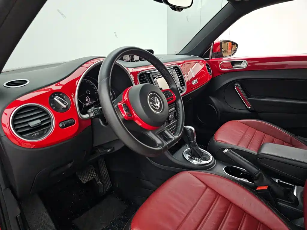 Volkswagen Beetle 2016