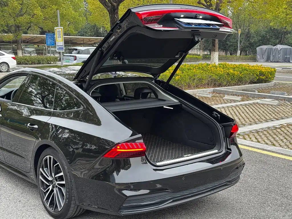 Audi A7 2024 — фото 18