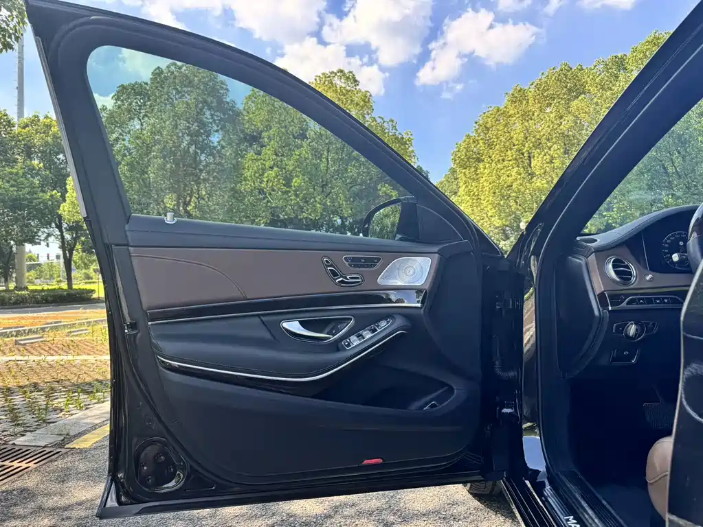 Mercedes-Benz Maybach S-Class 2019 — фото 9