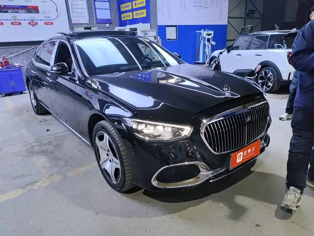Mercedes-Benz S-Class 2025