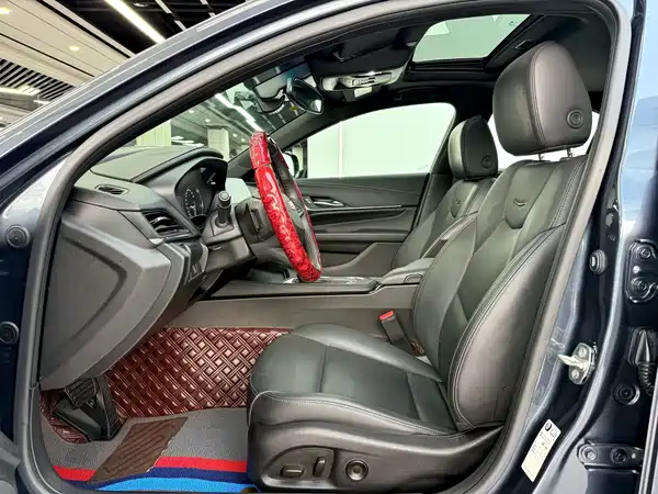 Cadillac CT4 2022