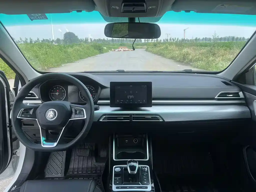 BYD Qin NEV 2020 — фото 12