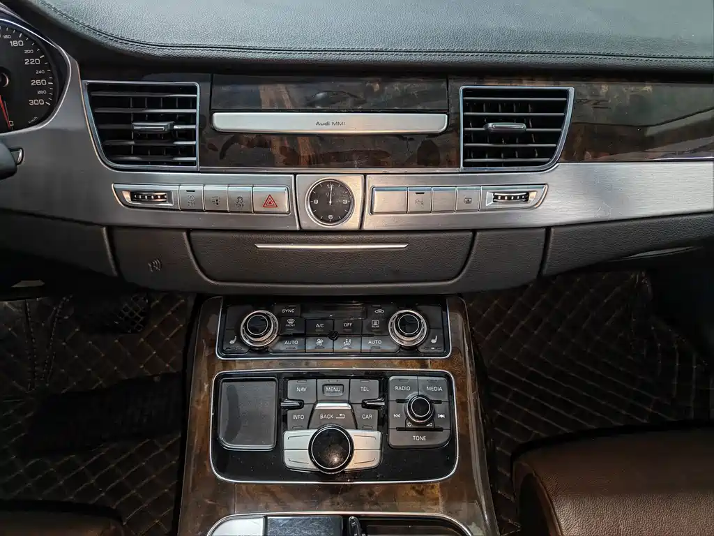 Audi A8 2016