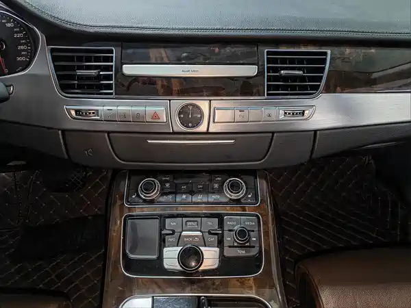Audi A8 2016