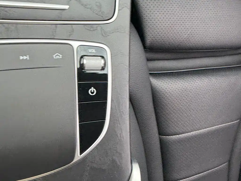 Mercedes-Benz C-Class 2020 — фото 27