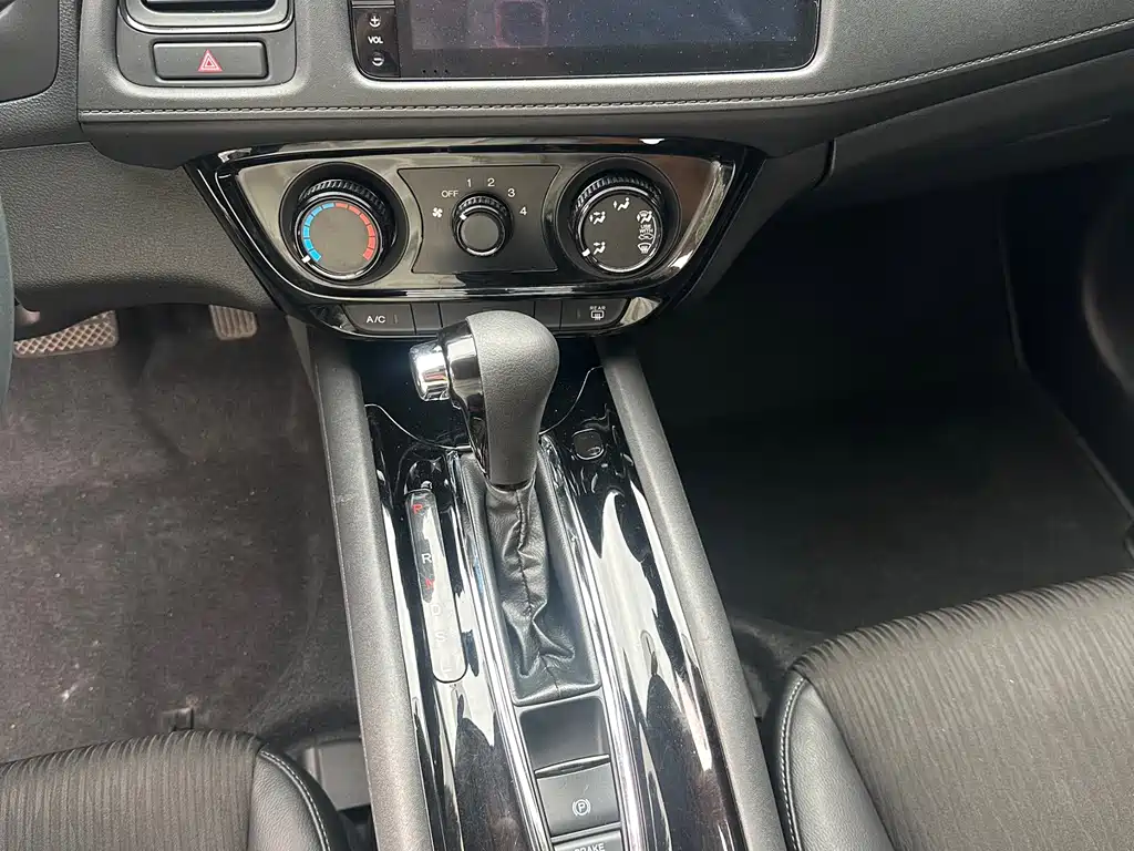 Honda Vezel 2021 — фото 13