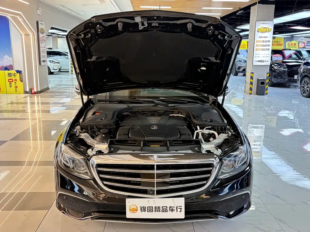 Mercedes-Benz E-Class 2017 — фото 22