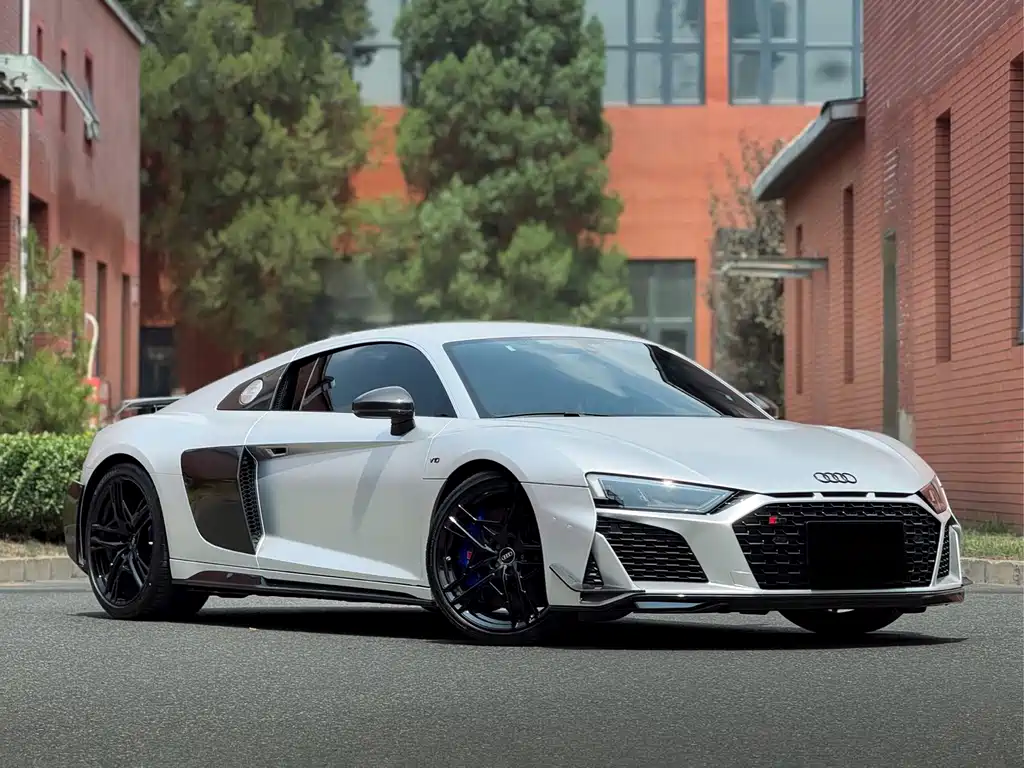 Audi R8 2022 — фото 3