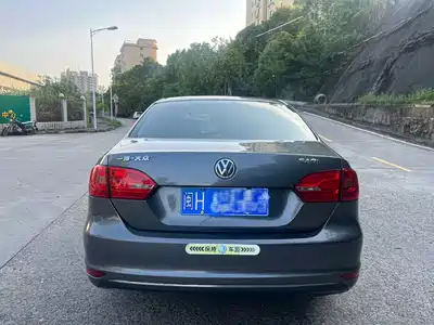 Volkswagen Sagitar 2012