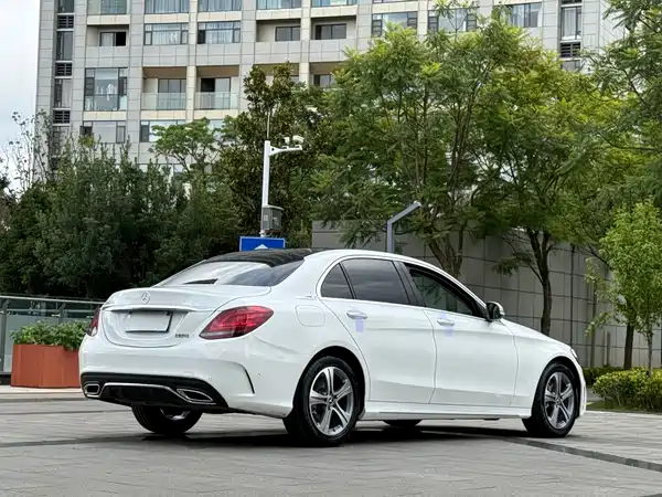 Mercedes-Benz C-Class 2020