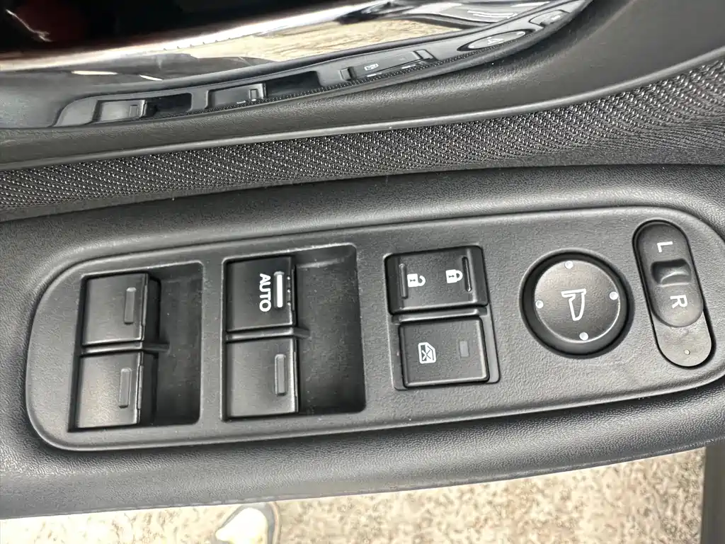 Honda Vezel 2021 — фото 10