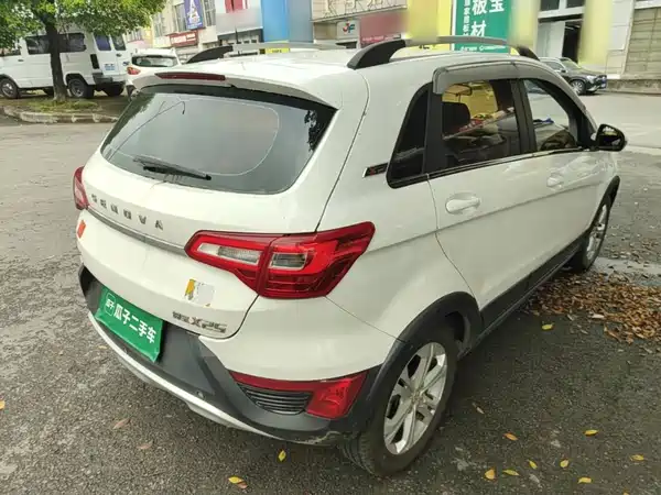 BAIC Shenbao X25 2016