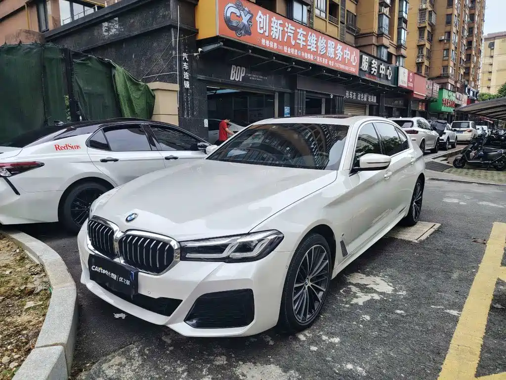 BMW 5 Series 2023