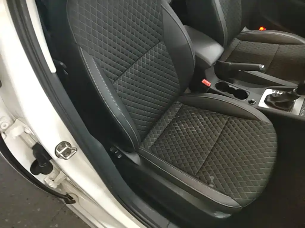 Skoda Octavia 2021 — фото 25