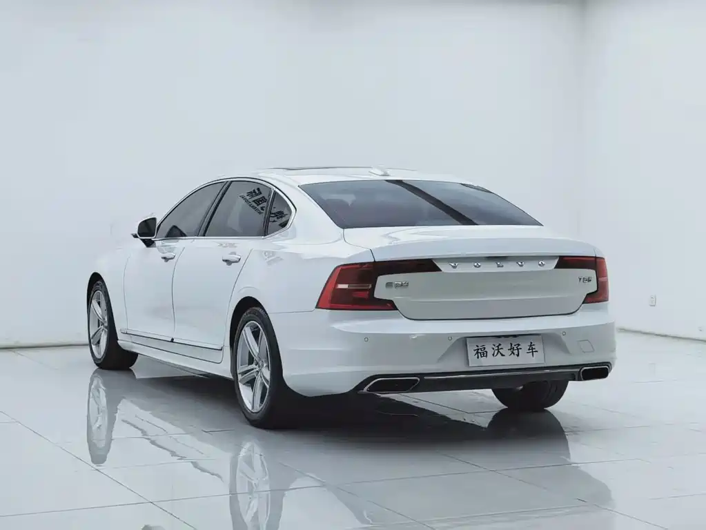 Volvo S90 2019 — фото 32