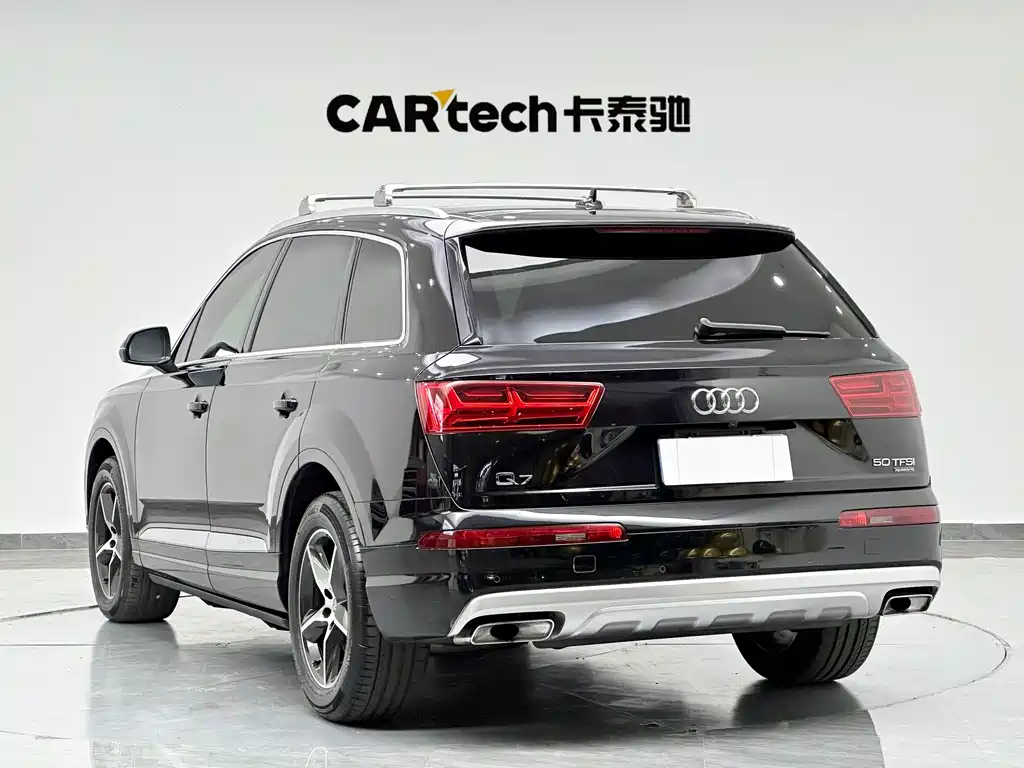 Audi Q7 2019 — фото 6