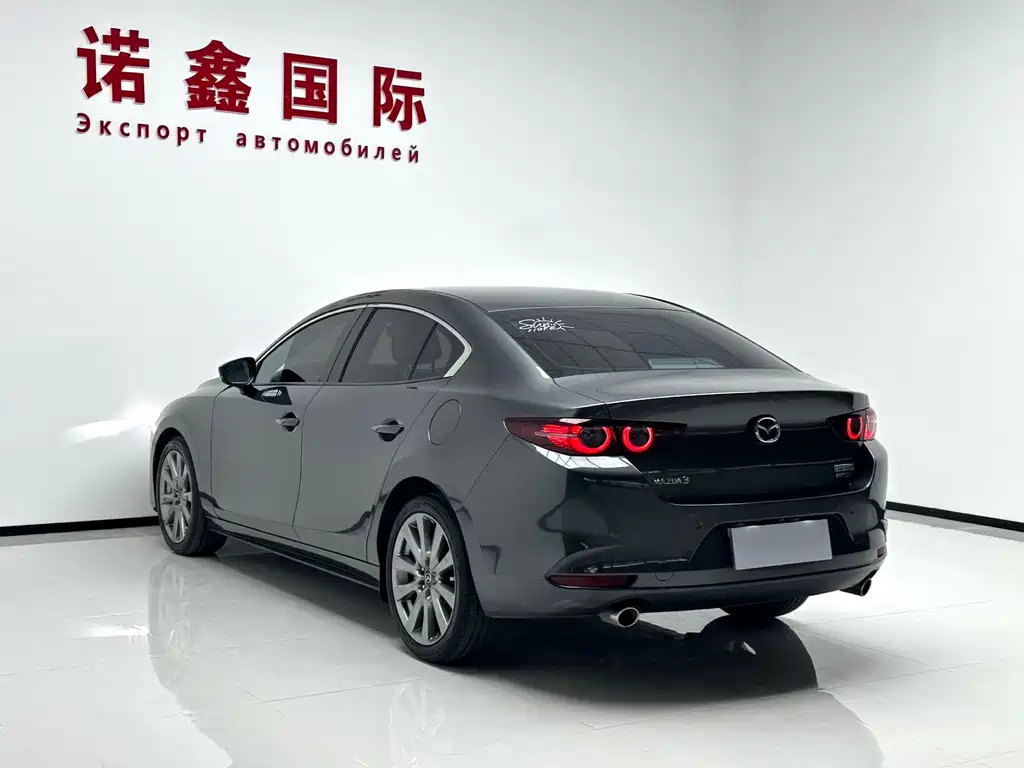 Mazda 3 Axela 2022