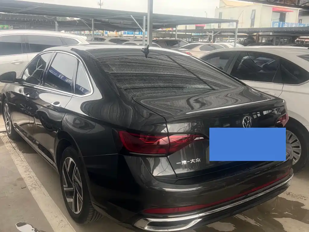 Volkswagen Sagitar 2024