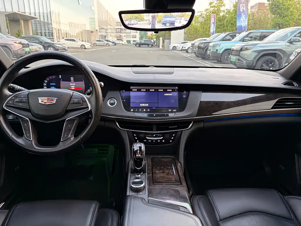 Cadillac CT6 2023 — фото 10