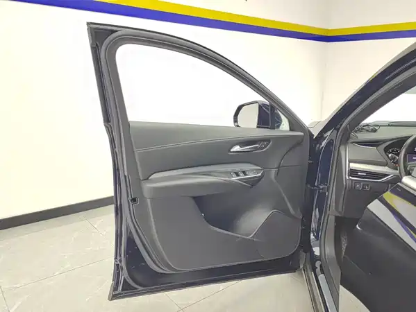 Cadillac XT4 2021
