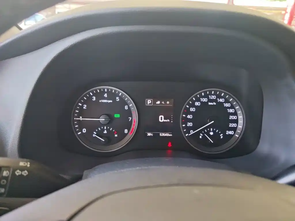 Hyundai Tucson 2017 — фото 12