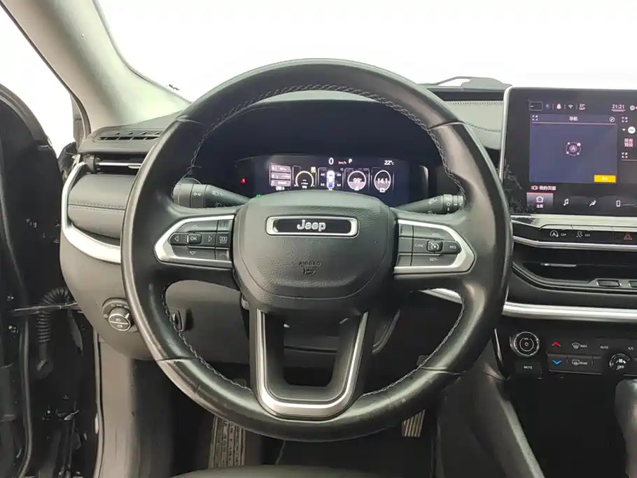 Jeep Compass 2022 — фото 15