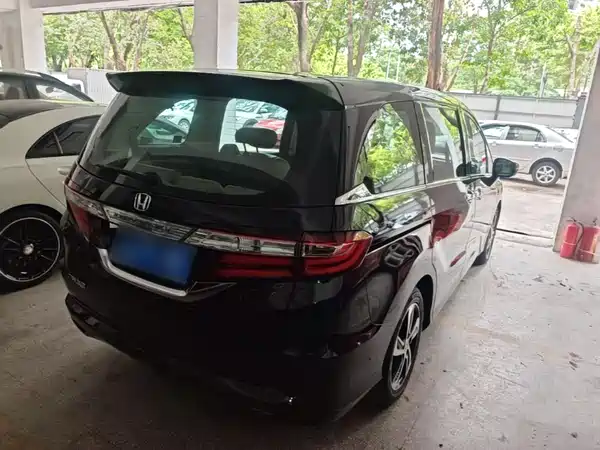 Honda Odyssey 2015