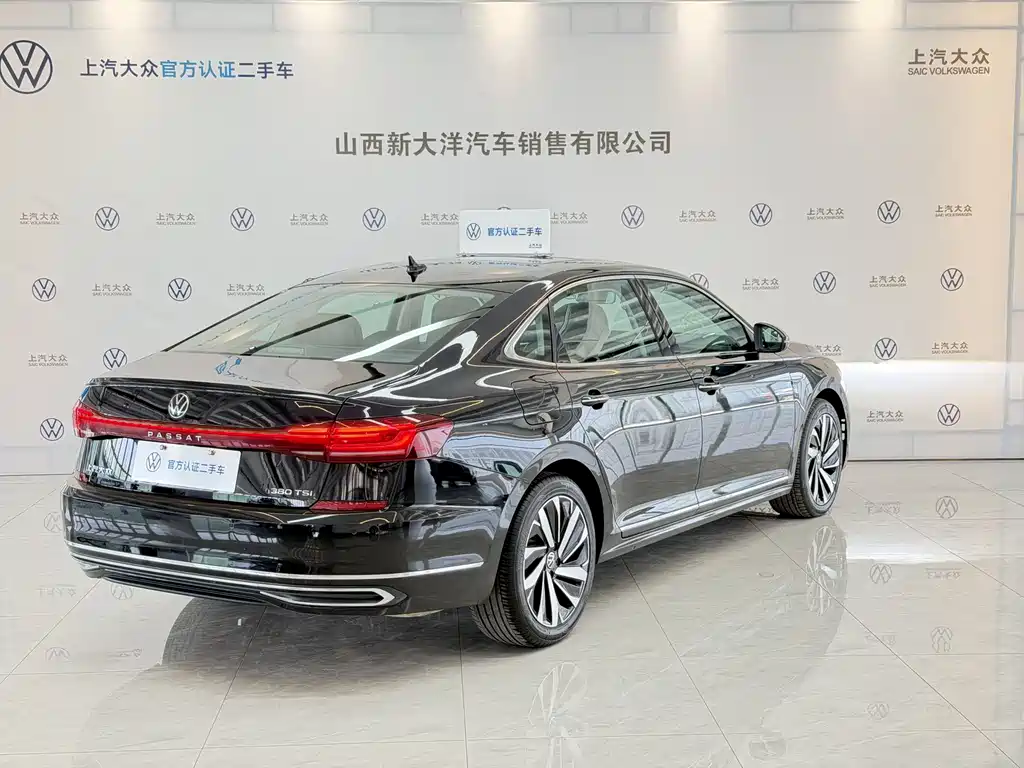 Volkswagen Passat 2024