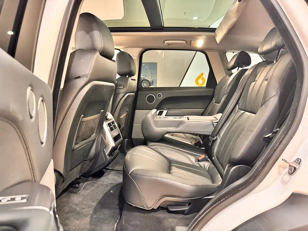 Land Rover Range Rover Sport 2017 — фото 15