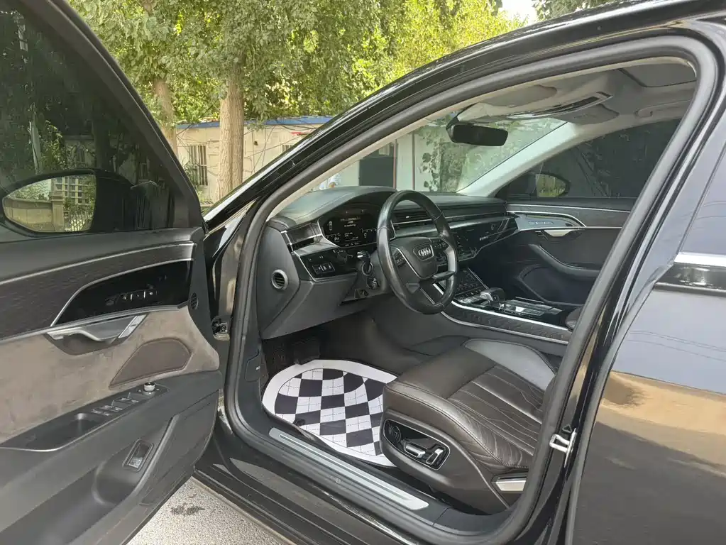 Audi A8 2019