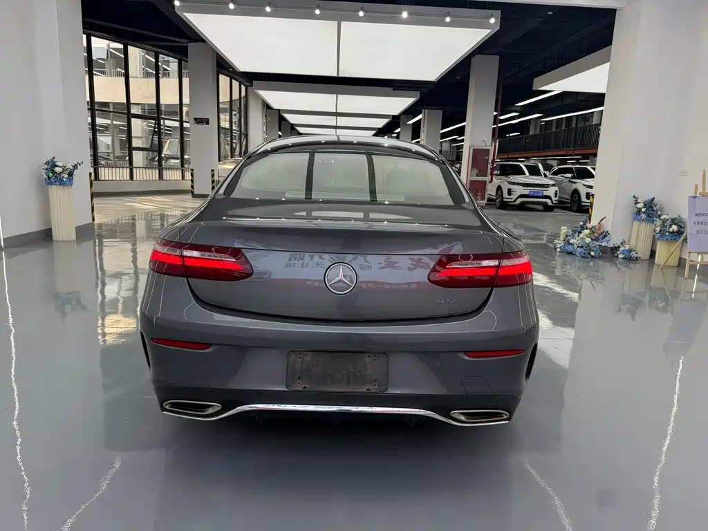 Mercedes-Benz E-Class 2018 — фото 15