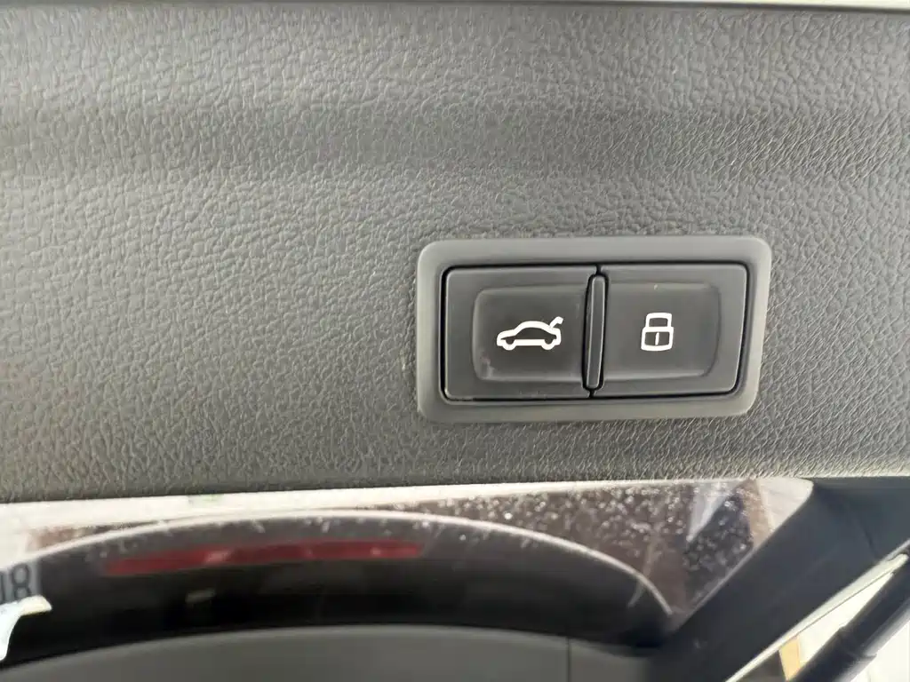 Audi Q3 2022 — фото 10