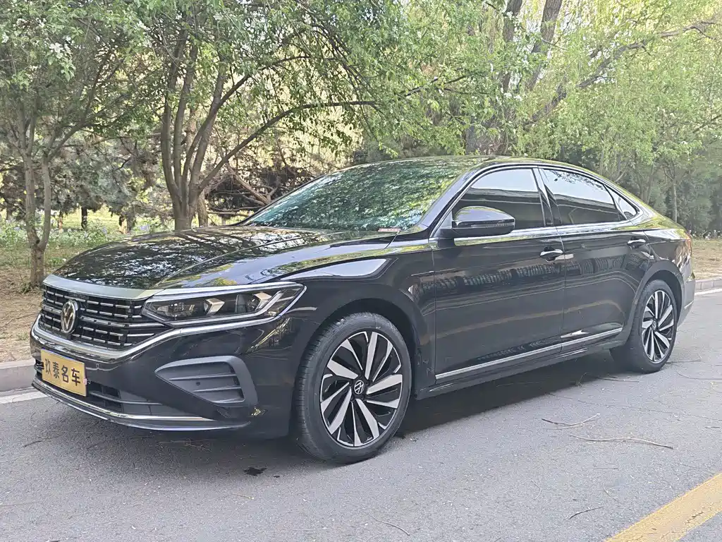 Volkswagen Passat 2025