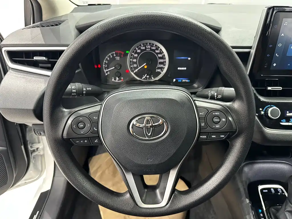 Toyota Corolla 2022 — фото 11
