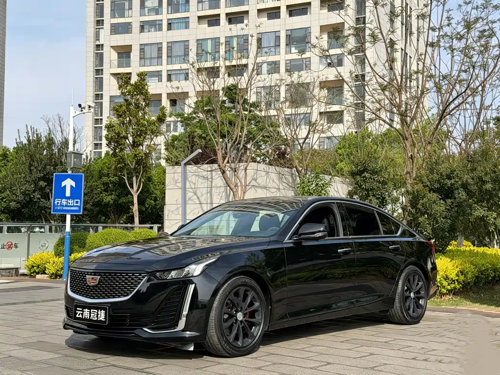 Cadillac CT5 2021 — фото 1