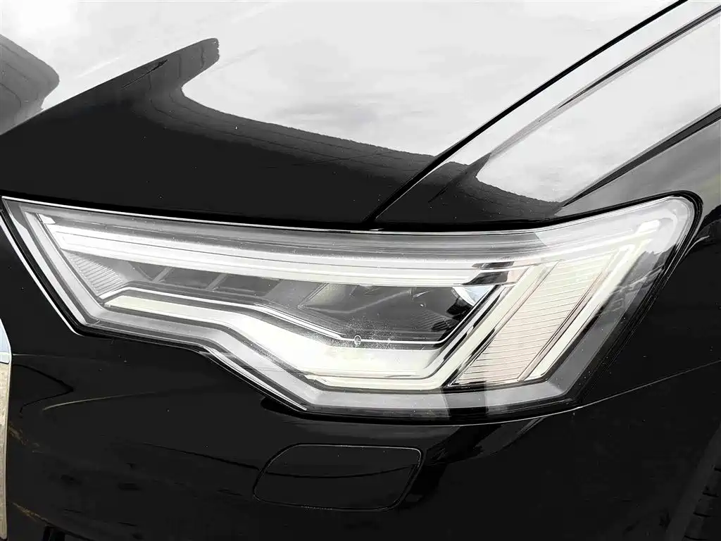Audi A6L 2023 — фото 13