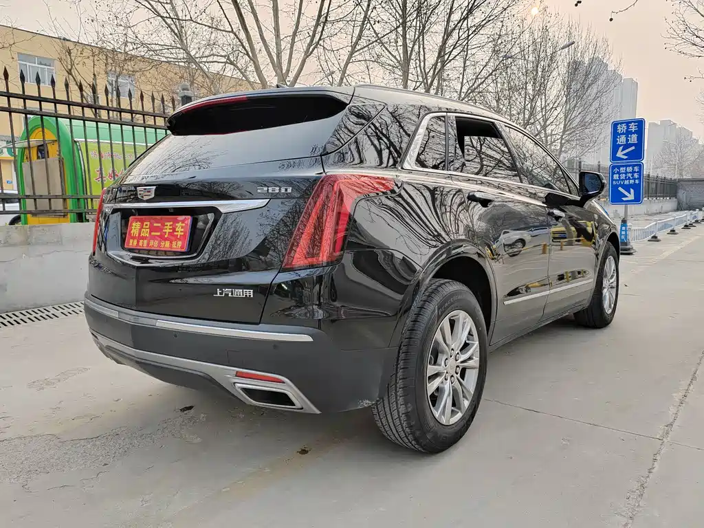 Cadillac XT5 2020 — фото 4