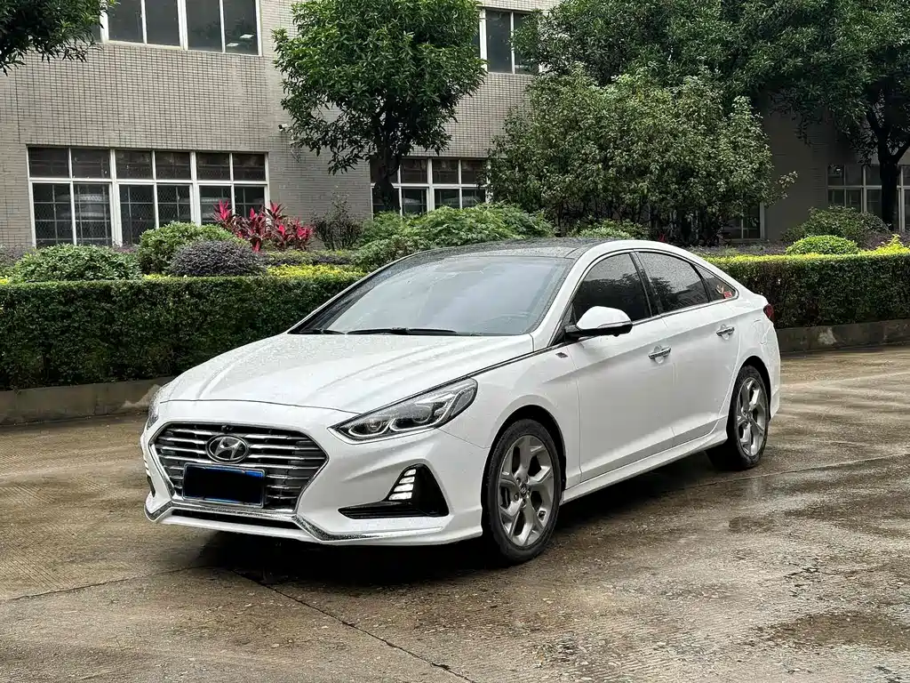 Hyundai Sonata 2020 — фото 1
