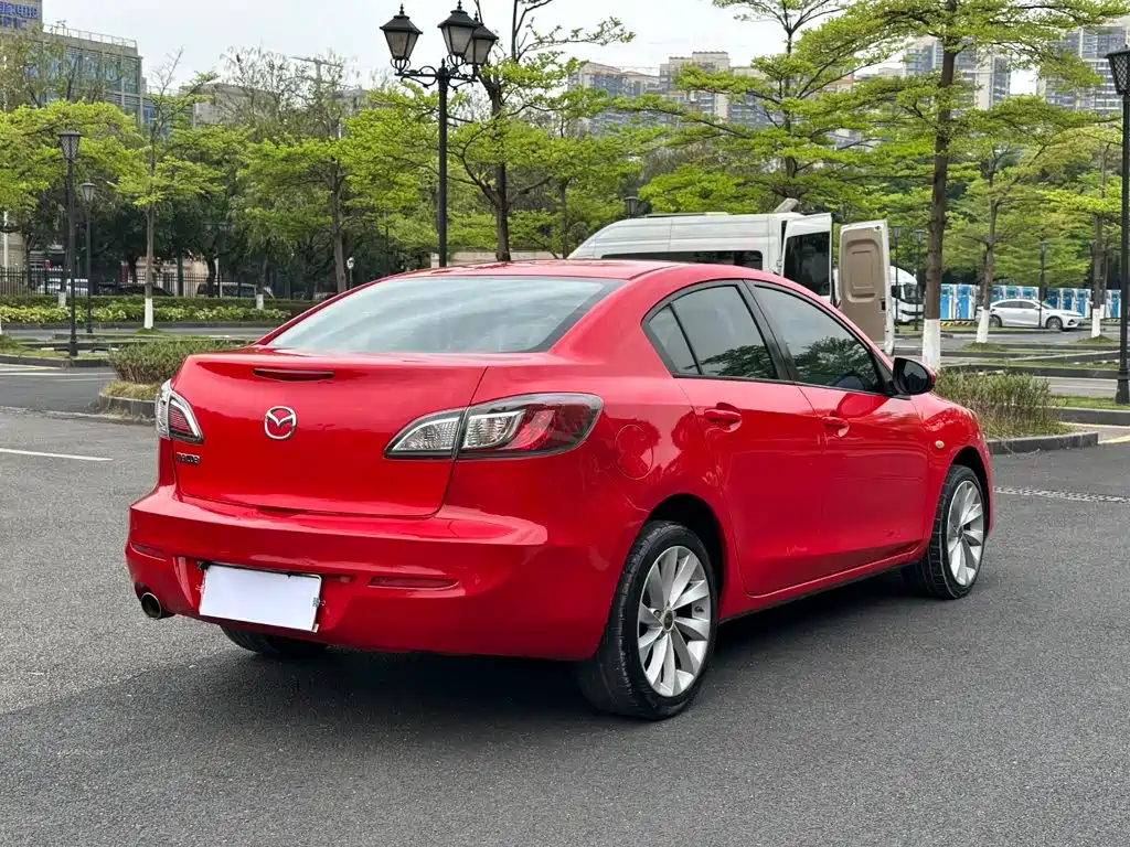 Mazda 3 Xingcheng 2012 — фото 17