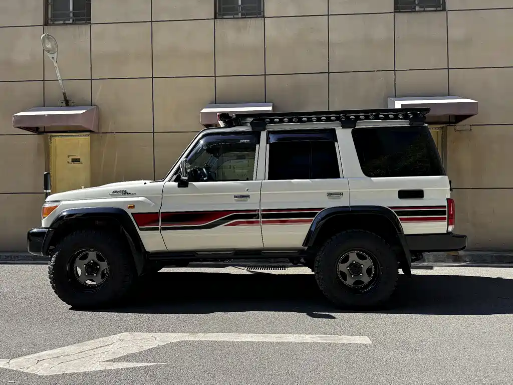 Toyota Land Cruiser 2024 — фото 2