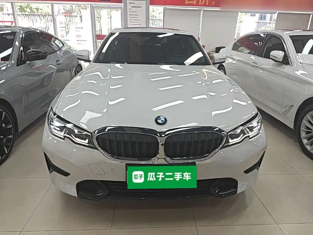 BMW 3 Series 2021