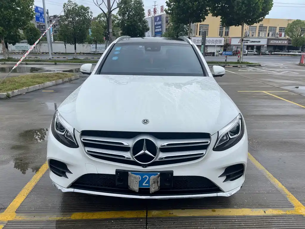 Mercedes-Benz GLC 2017 — фото 1