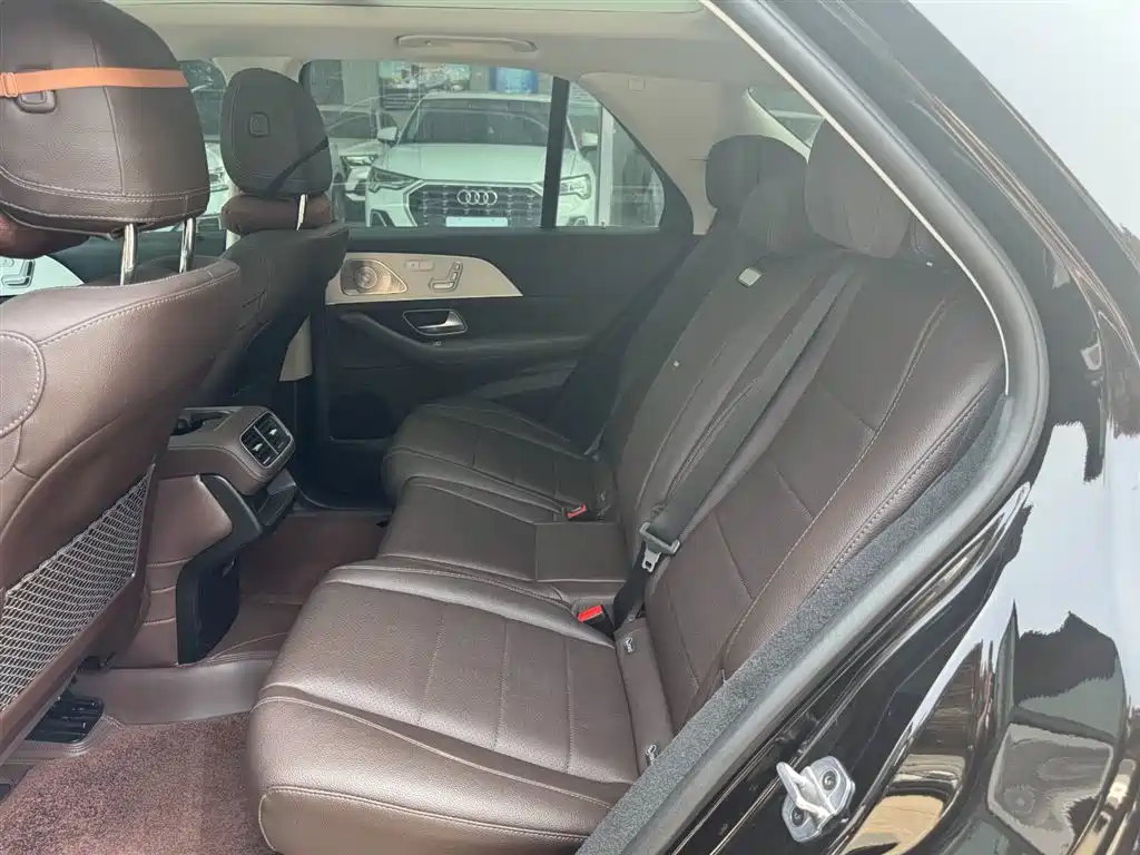 Mercedes-Benz GLE 2023 — фото 3