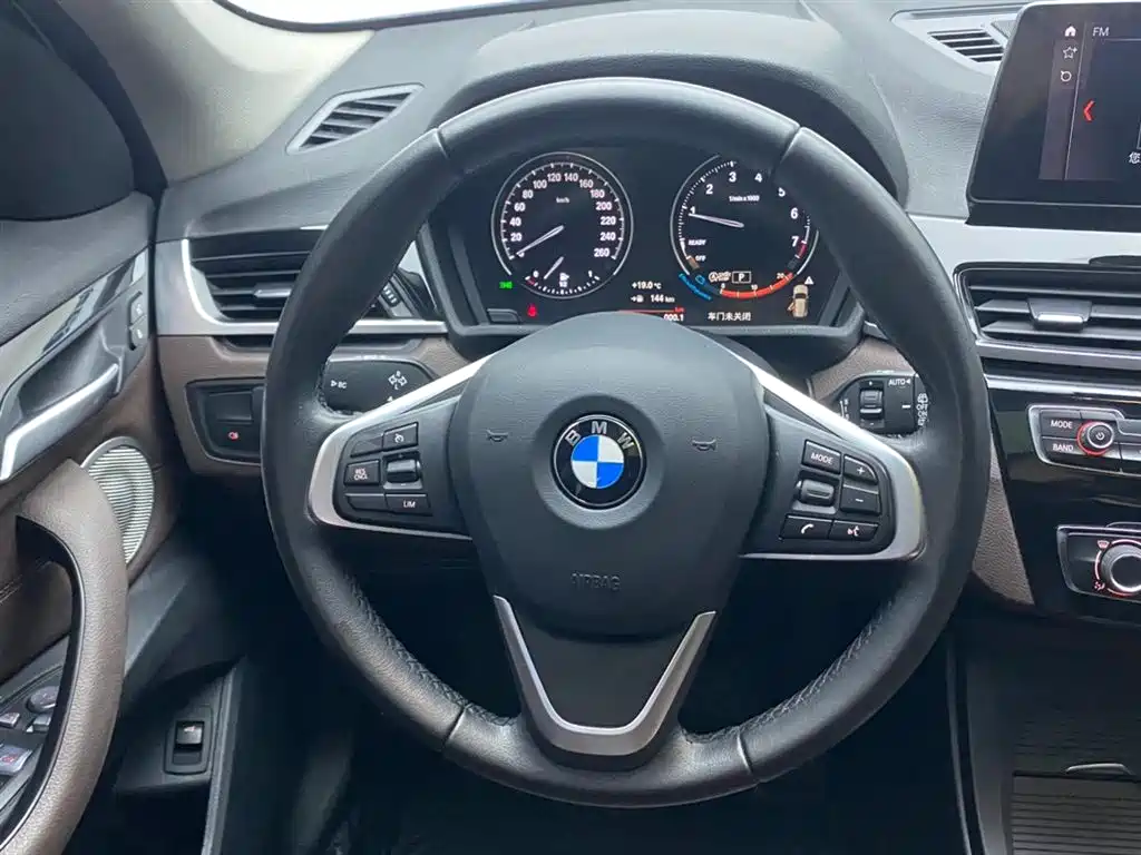 BMW X1 2021 — фото 14